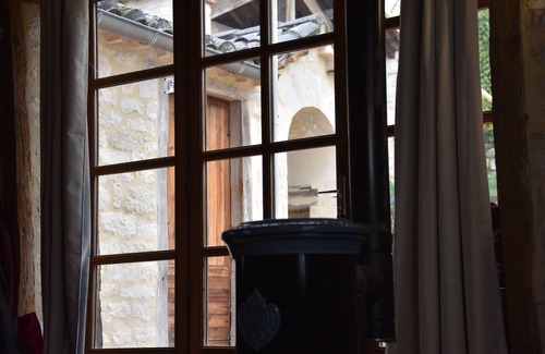 Lendou-en-Quercy House | Former cowshed on a magnificent 15-hectare estate