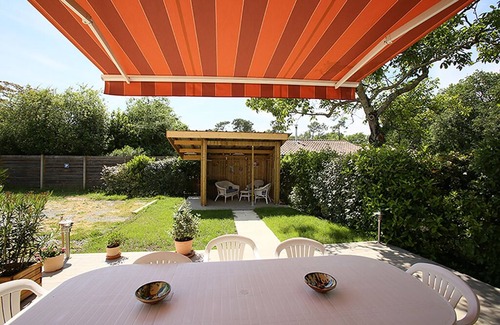 Bordeaux House | Former Photographic Workshop converted into a Bed and Breakfast