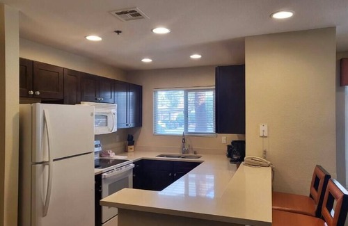 Las Vegas Resort | Formula 1 Las Vegas Grand Prix, 2024 Worldmark Tropicana