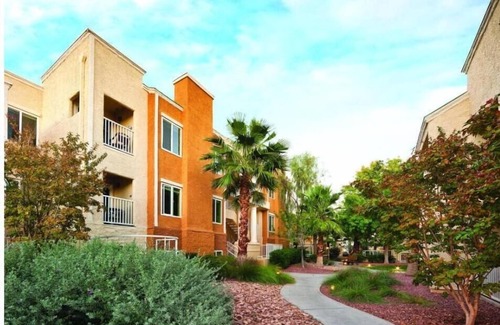 Las Vegas Resort | Formula 1 Las Vegas Grand Prix, 2024 Worldmark Tropicana