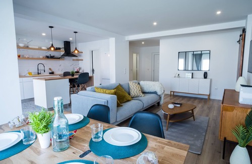 Bouvet Island House | fort beach house