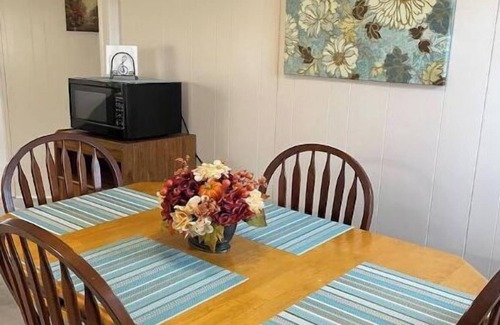 Le Roy Apartment | Fort Hill Hideaway Apartment-upper Not handicapped accessible.