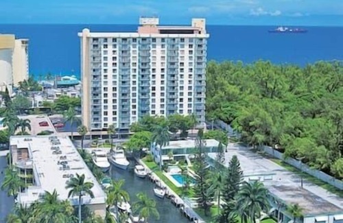 Vail Hotel | FORT LAUDERDALE BEACH CLUB 1 BDROOM-OCEAN-7 NIGHTS