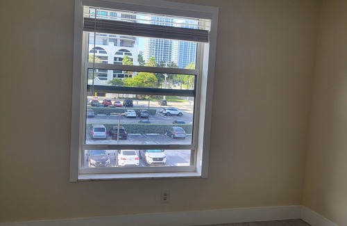 Central Beach Condo | Fort Lauderdale Central Beach near Elbo Room Restaurant