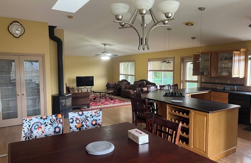 Langley House | Fort Wine Burrow: 8 Guest Rental Home