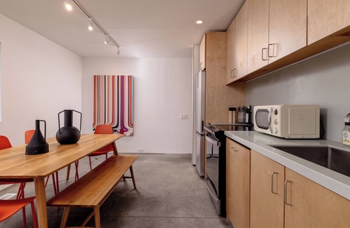 Fort Worth House | Fort Worth Favorite – Artful Loft Near Dining