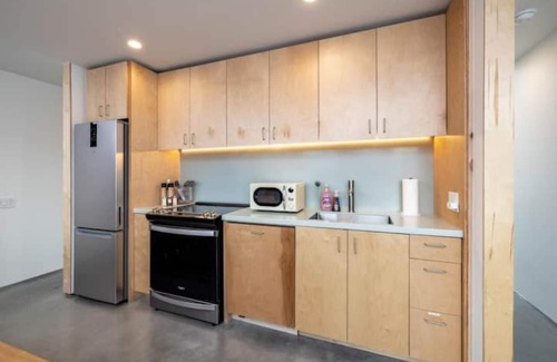 Fort Worth House | Fort Worth Favorite – Artful Loft Near Dining