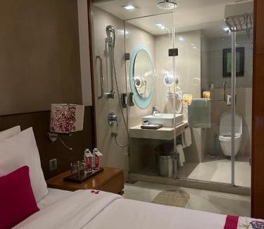 Ahmedabad Hotel | Fortune Select SG Highway, Ahmedabad - Member ITC Hotels' Group