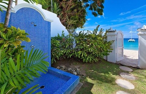 Reeds Bay Villa | Fosters House - 5 bedroom villa on Reeds Bay - Beachfront Bliss !