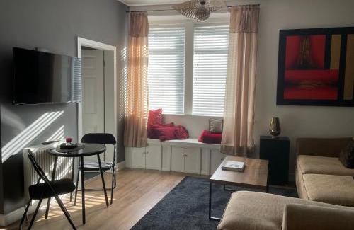 Dunfermline Apartment | Foundry Street Apartment 1 - Dunfermline City Centre