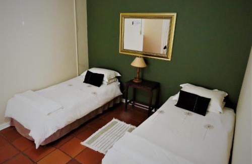 Umjindi House | Fountain Baths Guest Cottages