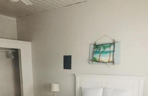 New Bight House | Fountain Bay Resort and Marina