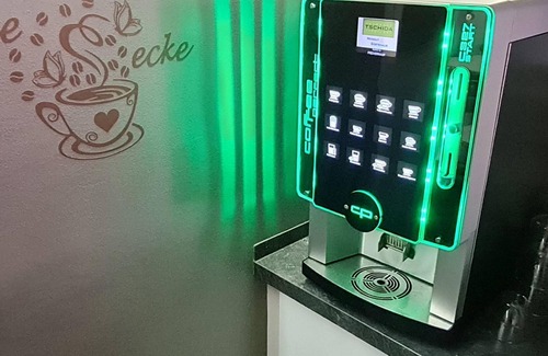 Apetlon Apartment | Four-bed room with shower, toilet - Weingut & Gästehaus Markus Tschida