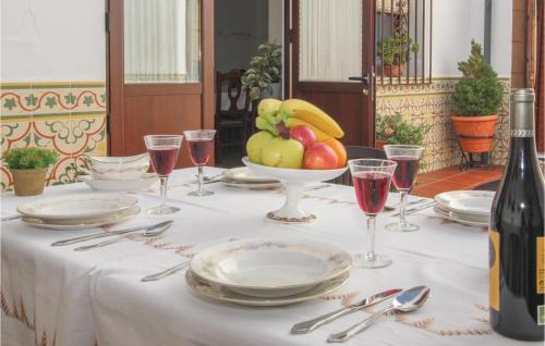 Villaviciosa de Cordoba House | Four-Bedroom Holiday Home In Villaviciosa De Cordob