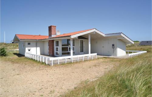 Bjerregard Strand House | Four-Bedroom Holiday Home In Hvide Sande