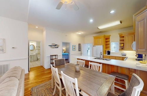 Pawleys Island Villa | Four Bedroom, Three Bath, Golf Villa, Scenic View