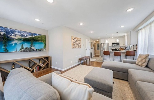 Newark House | Four bedroom townhouse in United States of America, Newark