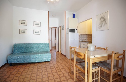 Lido degli Estensi Villa | FOUR-FAMILY HOUSE WITH ENTRANCE FROM THE GARDEN - HOUSE ON THE 1st FLOOR