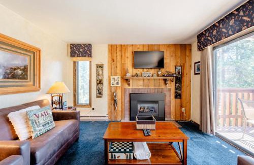 Crown House | Four O'clock Lodge B14