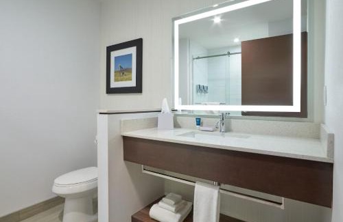 Sherwood Park Hotel | Four Points by Sheraton Sherwood Park