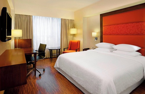 Ellis Bridge Hotel | Four Points by Sheraton Ahmedabad