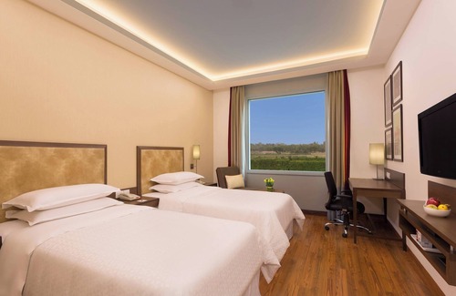 South West Hotel | Four Points by Sheraton New Delhi, Airport Highway