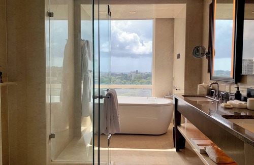 Worli Hotel | Four Seasons Hotel Mumbai