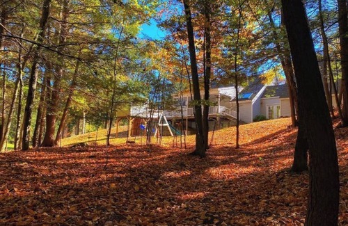 Belmont House | Four Seasons of Fun! HotTub, Zipline & More