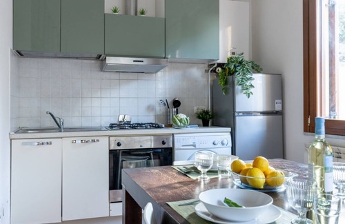 Pisa Apartment | Four Shades of Pisa - Green Studio Apartment