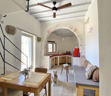 Psathi House | Fournos