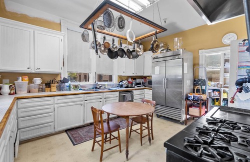 Napa Apartment | Fox's Den- Bed&Breakfast in Napa