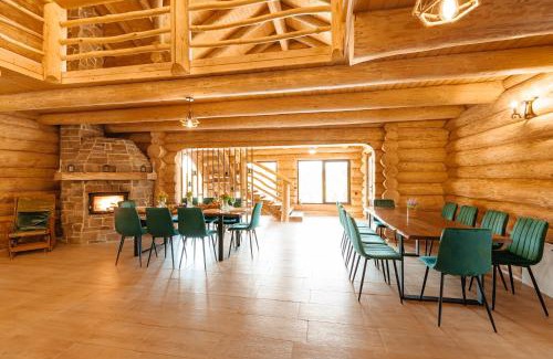 Stanceni House | Fox Wood House