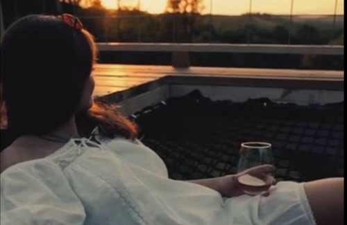 Eureka Springs Apartment | Fox Wood Luxury Glamping Dome with Indoor Jacuzzi, built-in hammock and Mountain Views - only 15 minutes from downtown Eureka Springs and 8 minutes from Beaver Lake.