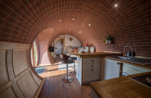 Rhayader Cabin | Foxes View Underground House