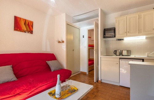 La Madrague Apartment | Hauts de la Madrague by Interhome
