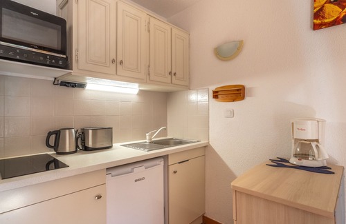 La Madrague Apartment | Hauts de la Madrague by Interhome