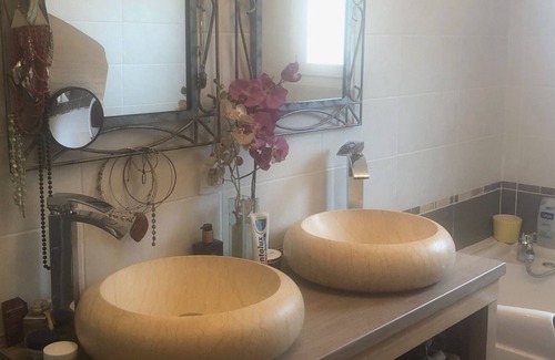 Saint-Maximin-la-Sainte-Baume House | Maison de Charme Avec Piscine