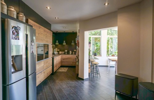 Saint-Maximin-la-Sainte-Baume Villa | House / Villa - Saint Maximin la Sainte Baume