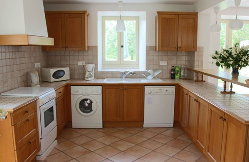 Saint-Quentin-sur-Sauxillanges House | Gîte * MAJES GOULAPIE with terrace and sunset