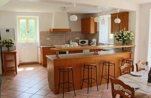 Saint-Quentin-sur-Sauxillanges House | Gîte * MAJES GOULAPIE with terrace and sunset