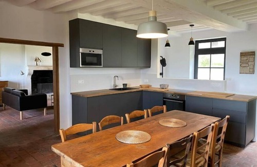 Treigny House | Bourg Sans Paille