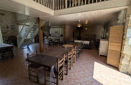 Yevre-le-Chatel Cottage | Large house near Paris, garden, for 12 people