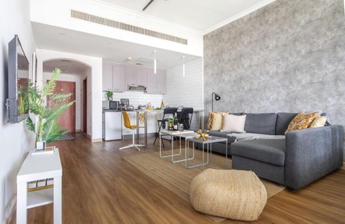 Dubai Investment Park Apartment | Frank Porter - Lake Apartment