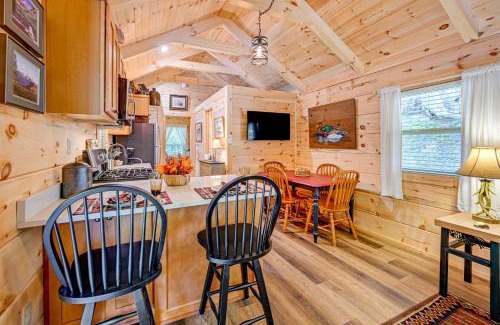 Franklin House | Franklin Cabin with Creek Access Hike and Fish!