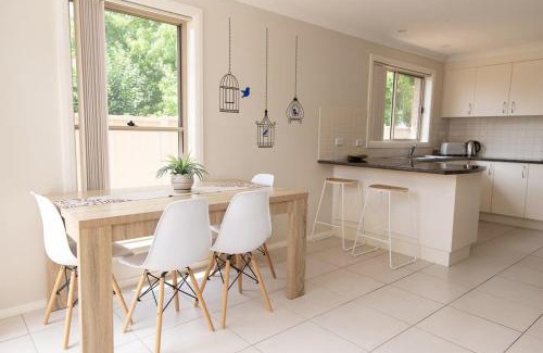 Orange Apartment | Franklin Villa, Central, Comfy & Convenient