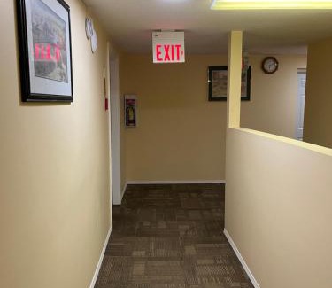 Quesnel Hotel | Fraser Bridge Inn