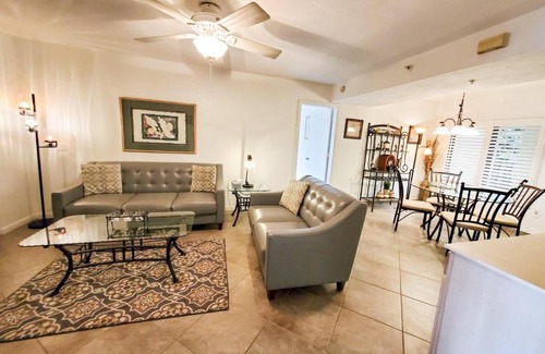 South Island House | Fred's Santa Maria Harbour Resort Condo