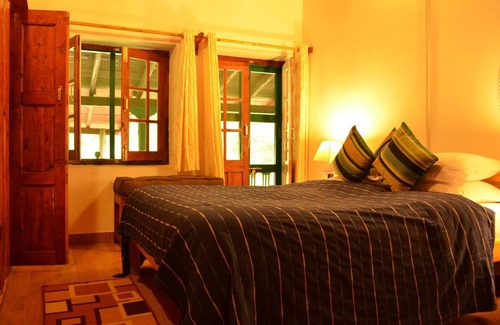 Bhimtal Hotel | Fredy's Bungalow