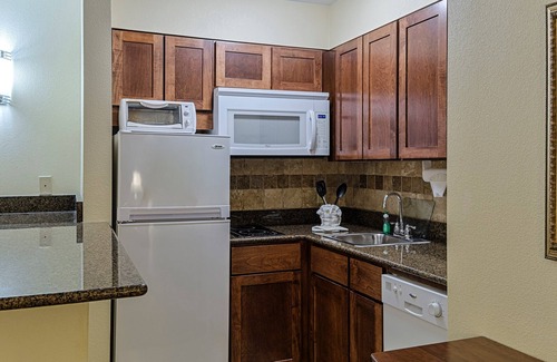 Harrisburg - Hershey Apartment | Free Breakfast. Indoor Pool. Gym. Great for Business Travelers!