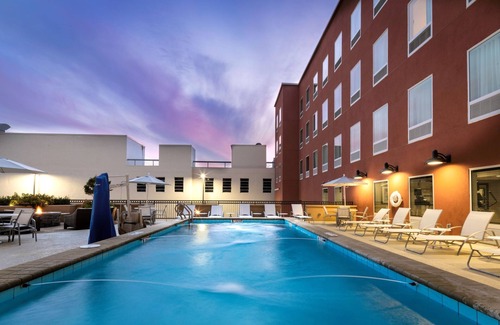 Montgomery Apartment | Free Breakfast. Outdoor Pool. Gym. Close to Maxwell Air Force Base!